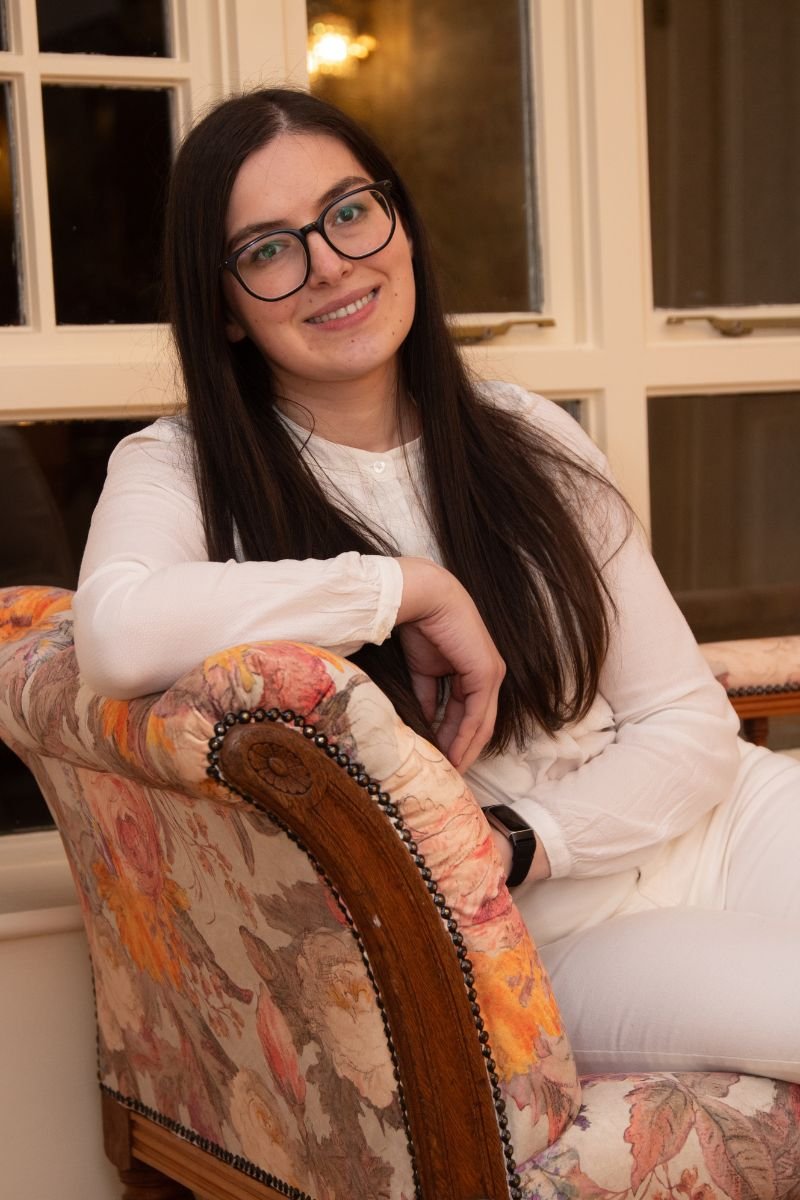 Ana Jomir Neurographica Coach - Transform your mind, unlock emotional clarity, and design your dream life through the art of Neurographica®